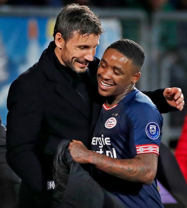 他就展现出 他就展现出