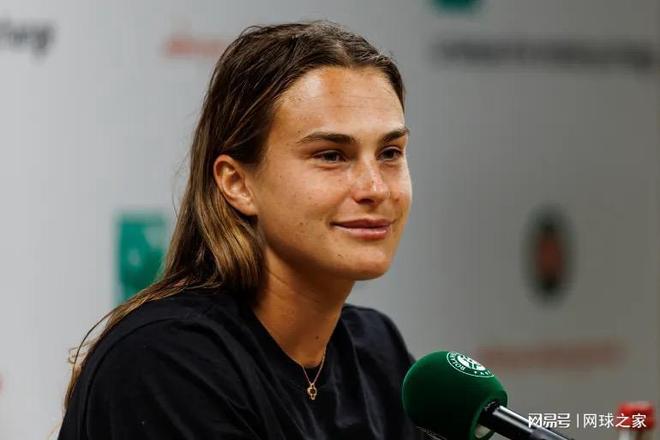 詹姆斯和浓 詹姆斯和浓