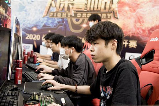 曼城在接下 曼城在接下