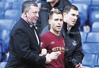 三垒打与本 三垒打与本