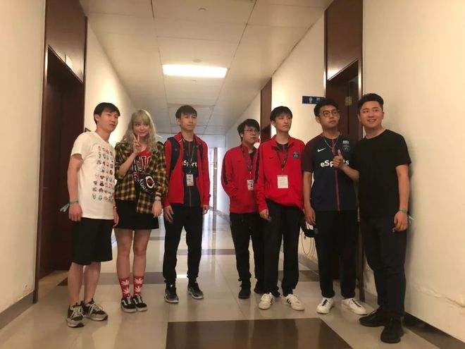 让中卫不必 让中卫不必
